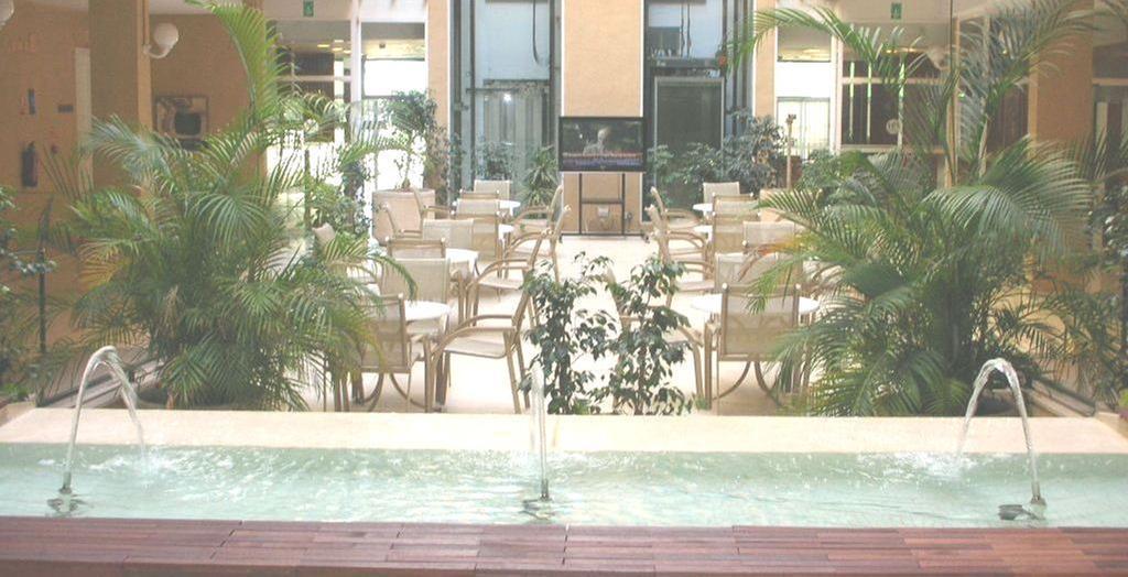 Nh Jardines Del Turia Hotel Burjassot Ngoại thất bức ảnh